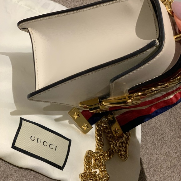 gucci sylvie mini 2290 AUD - Picture 3 of 9